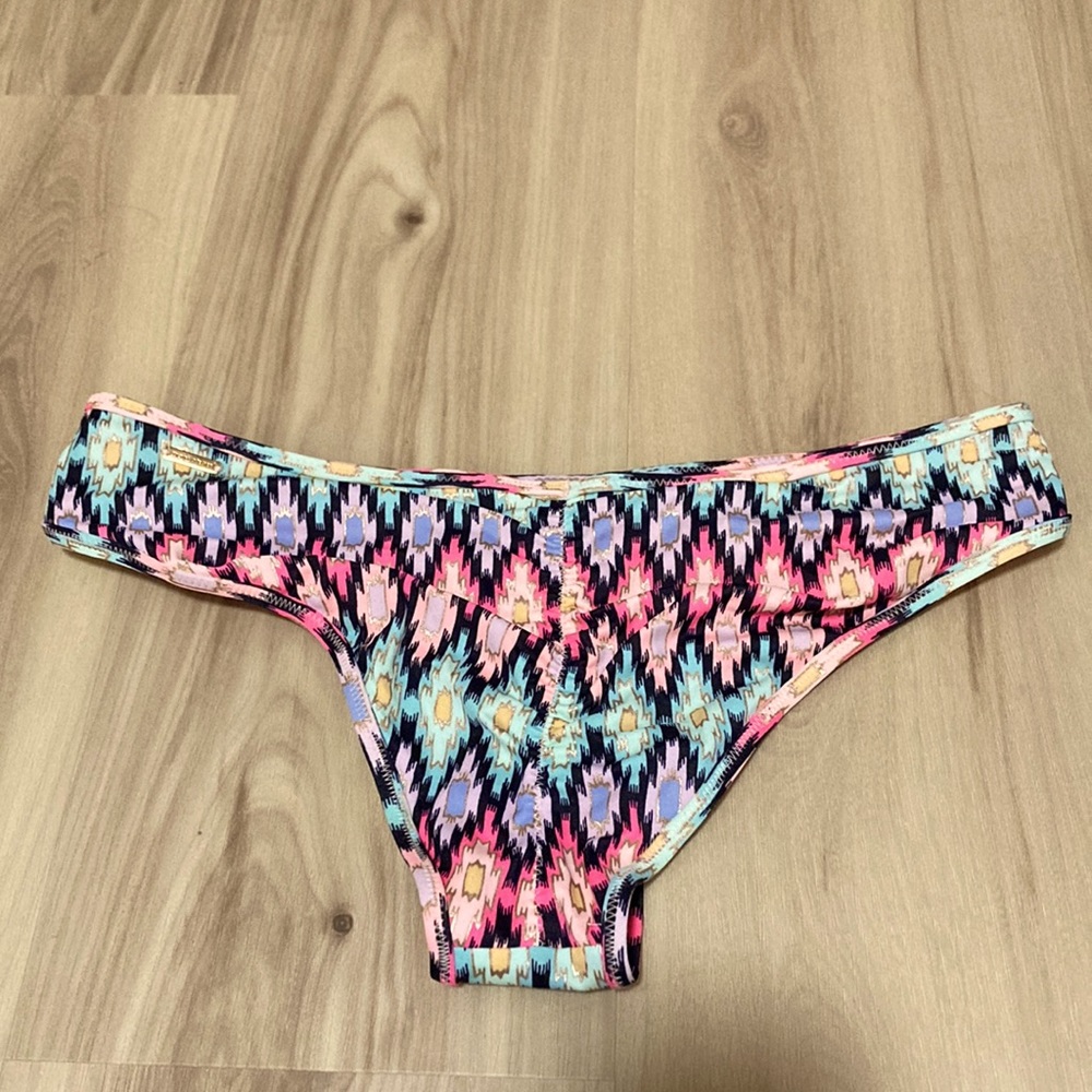 Vs rouched bikini bottom